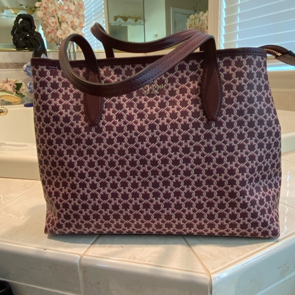 Kate Spade - Picture 3 of 3